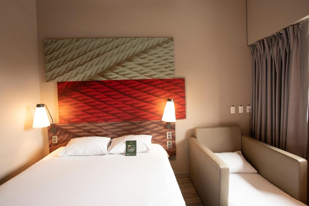 Hotel Ibis Cali Granada エクステリア 写真