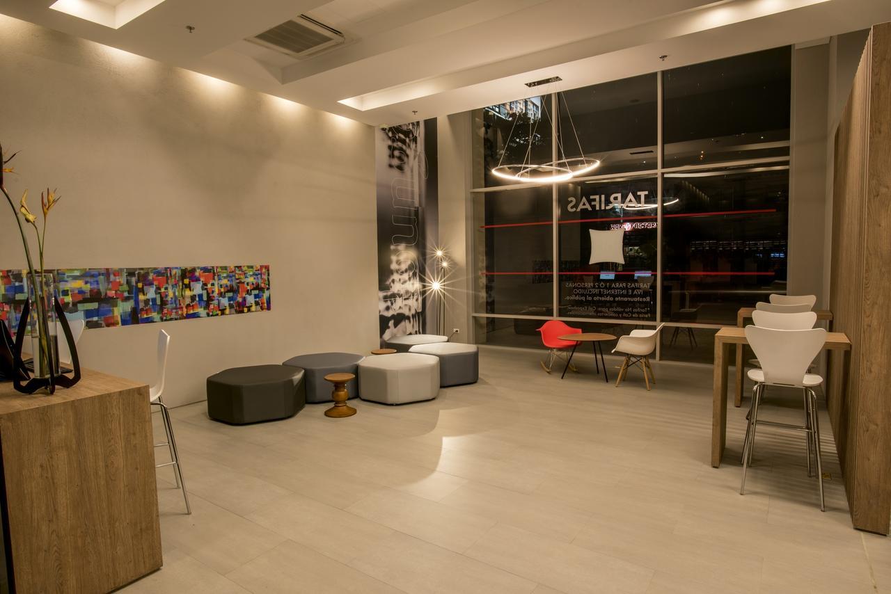 Hotel Ibis Cali Granada エクステリア 写真